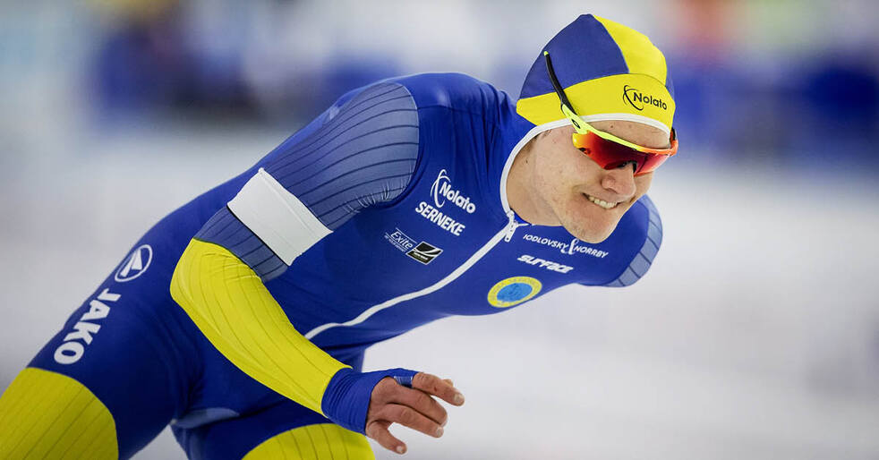 Nils van der Poel verovert nog eens twee titels op WK schaatsen