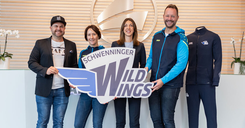 JAKO, STICKCHEF UND DIE WILD WINGS BILDEN BIS 2025 EIN TEAM