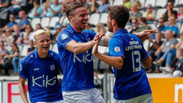 Ook Heerenveen meteen op kop